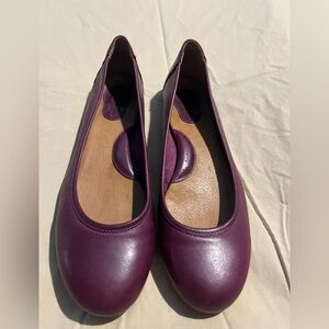 Born Julianne Purple Leather Ballet Flats Women’s size 42